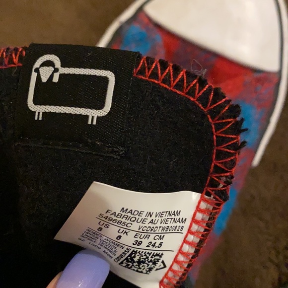 Converse X Woolrich, Plaid Hightop Chuck Taylor. Women’s 8 - Picture 3 of 9